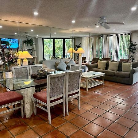 Beautifully Renovated Summer Of 2020 Come And Enjoy This Lovely Unit Key West Zewnętrze zdjęcie