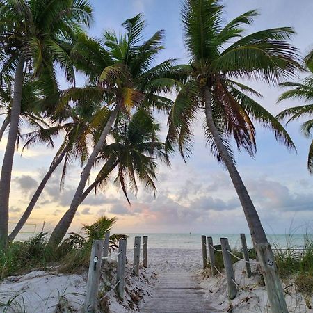 Beautifully Renovated Summer Of 2020 Come And Enjoy This Lovely Unit Key West Zewnętrze zdjęcie