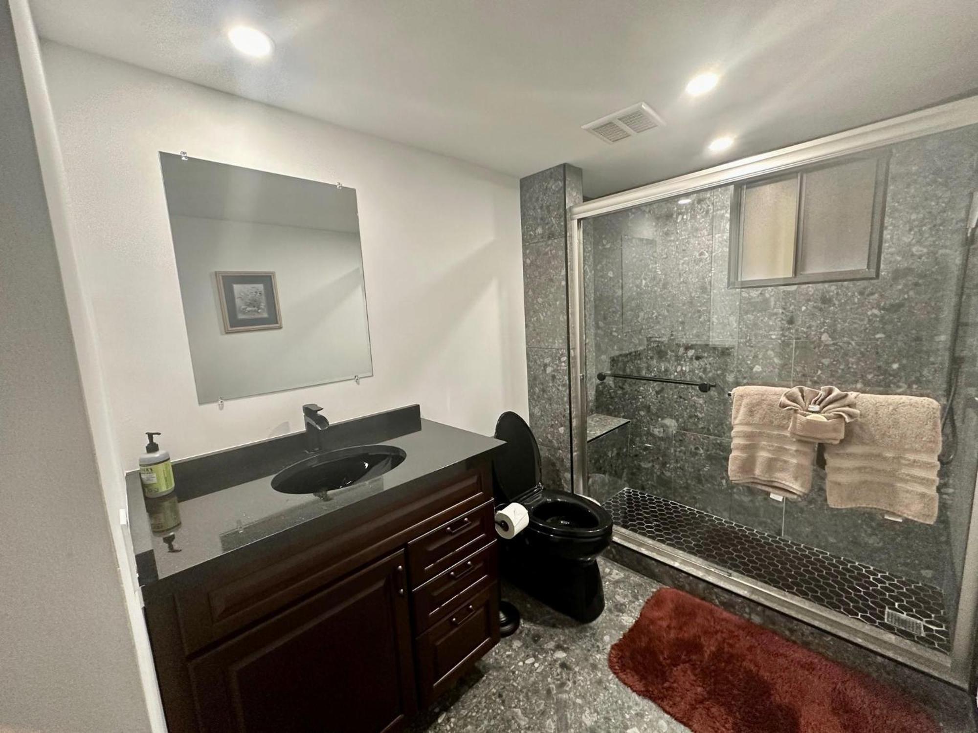 Beautifully Renovated Summer Of 2020 Come And Enjoy This Lovely Unit Key West Zewnętrze zdjęcie