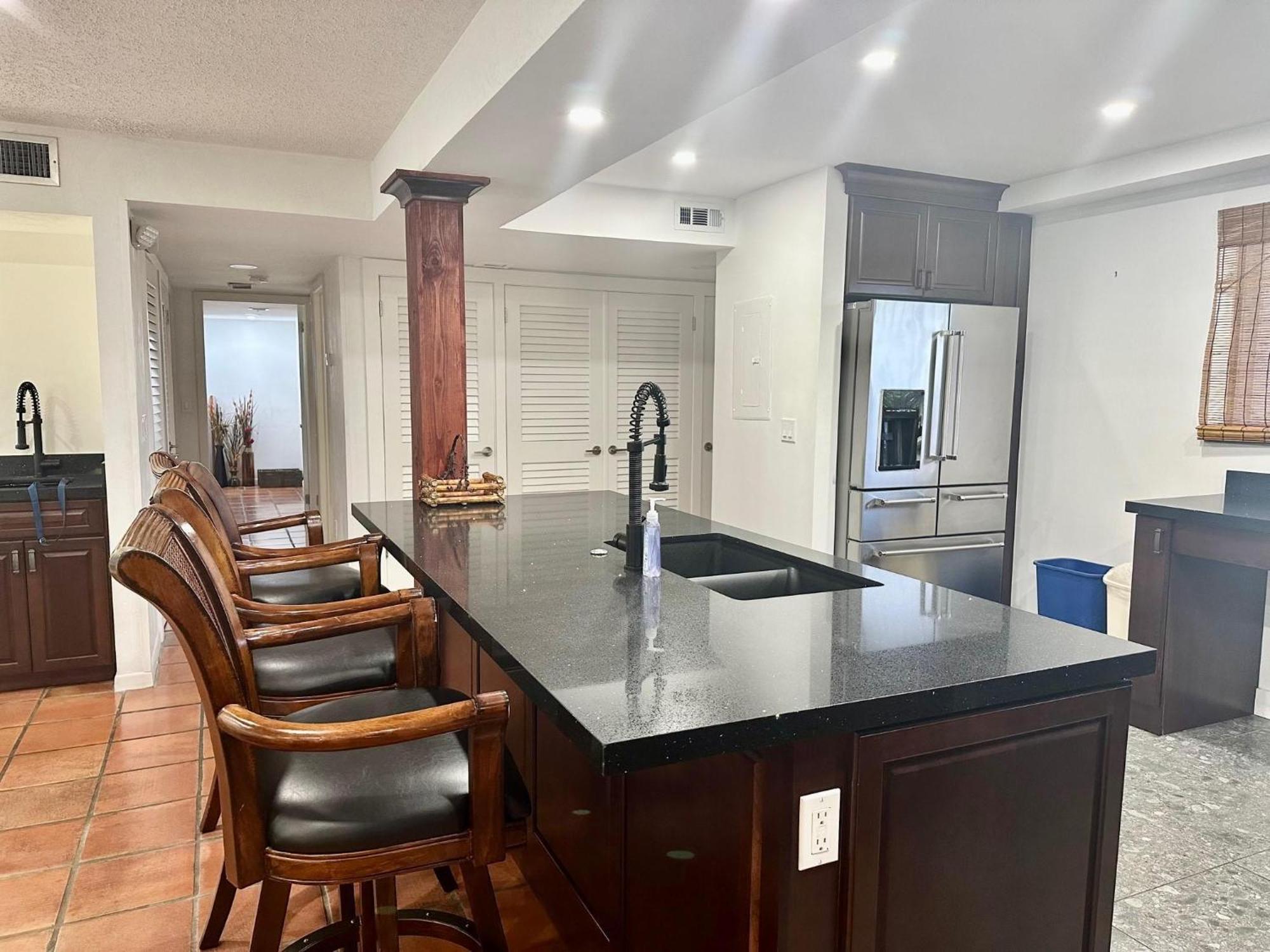 Beautifully Renovated Summer Of 2020 Come And Enjoy This Lovely Unit Key West Zewnętrze zdjęcie