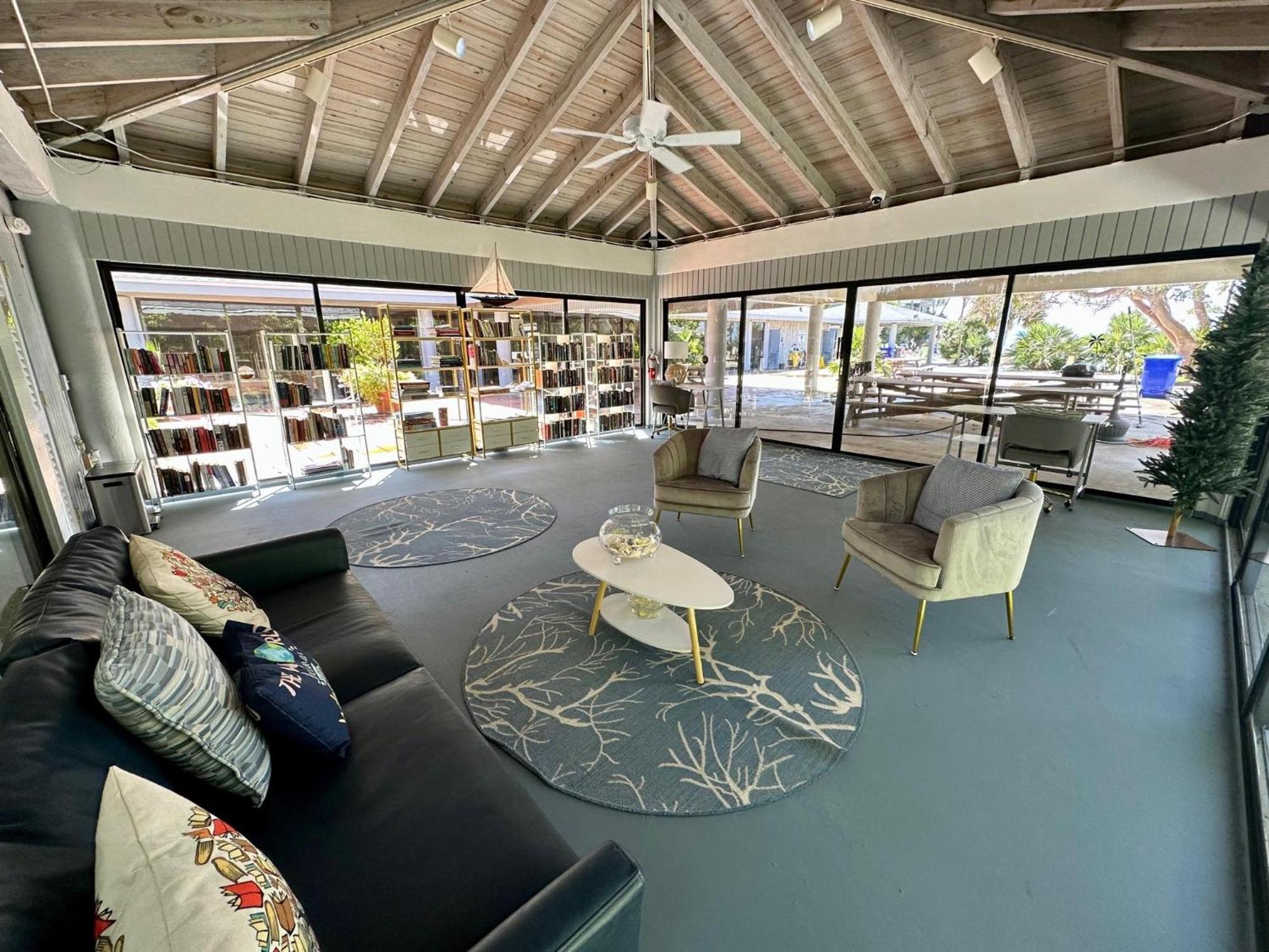 Beautifully Renovated Summer Of 2020 Come And Enjoy This Lovely Unit Key West Zewnętrze zdjęcie
