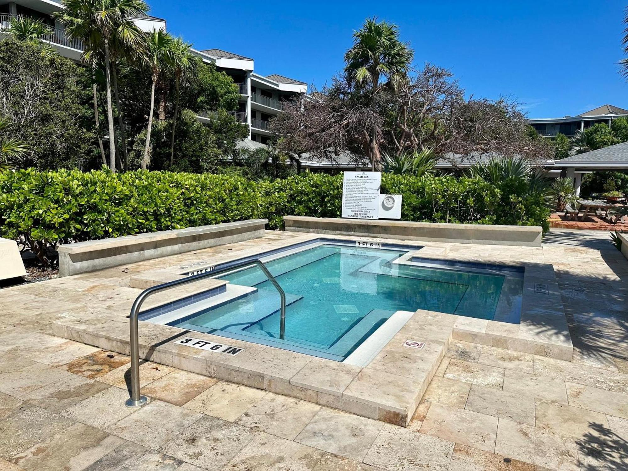 Beautifully Renovated Summer Of 2020 Come And Enjoy This Lovely Unit Key West Zewnętrze zdjęcie
