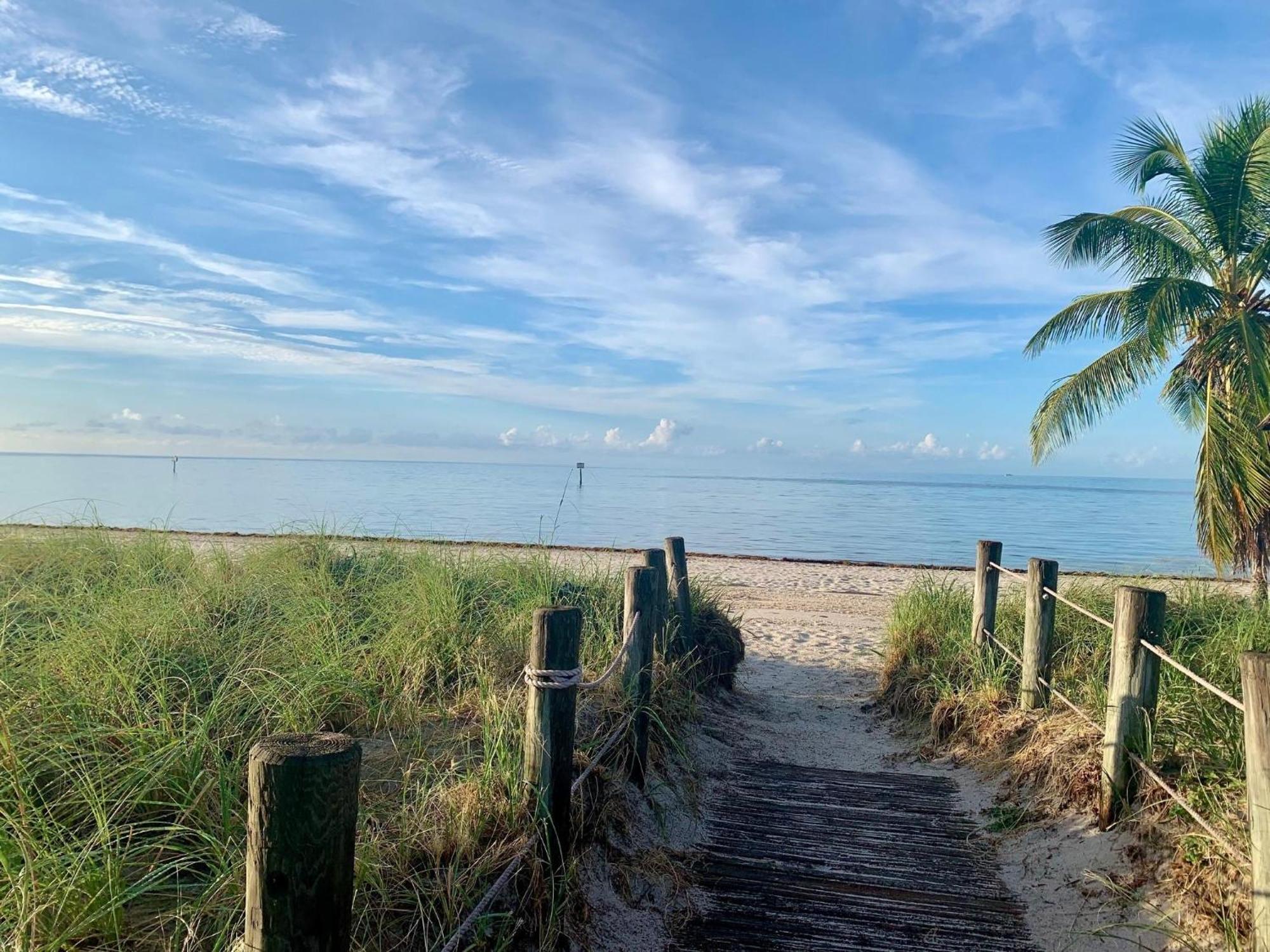 Beautifully Renovated Summer Of 2020 Come And Enjoy This Lovely Unit Key West Zewnętrze zdjęcie