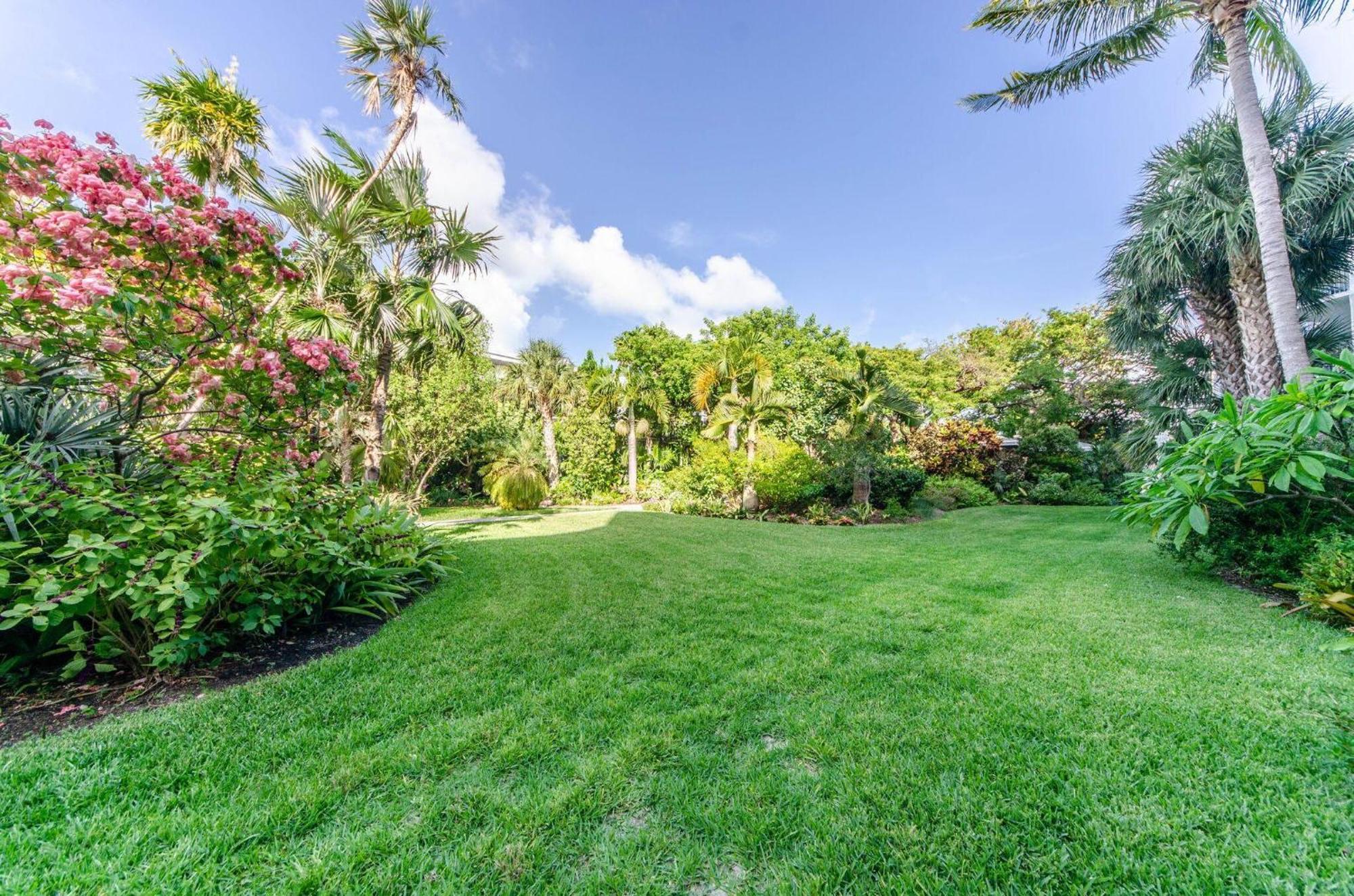 Beautifully Renovated Summer Of 2020 Come And Enjoy This Lovely Unit Key West Zewnętrze zdjęcie